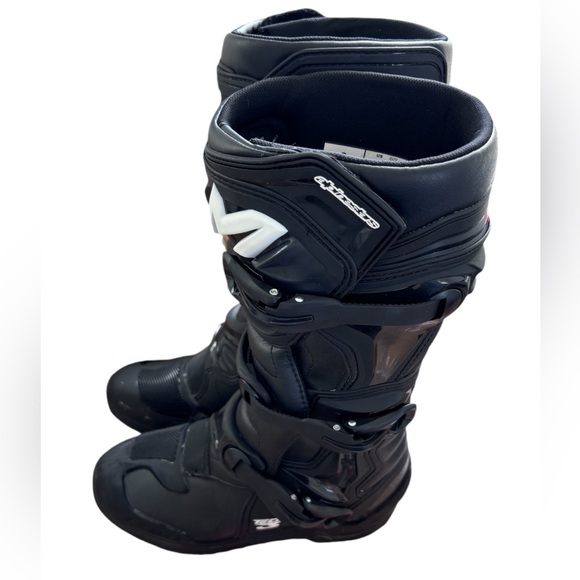 Tech 3 Enduro Boots - Picture 2 of 3